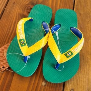 NWT Havaianas Green and Yellow - Toddler 10 (25-26)